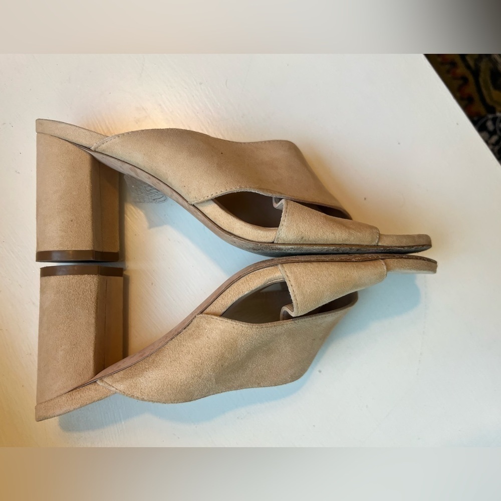 Stuart Weitzman Galene Suede Block Heel Sandals 7… - image 4